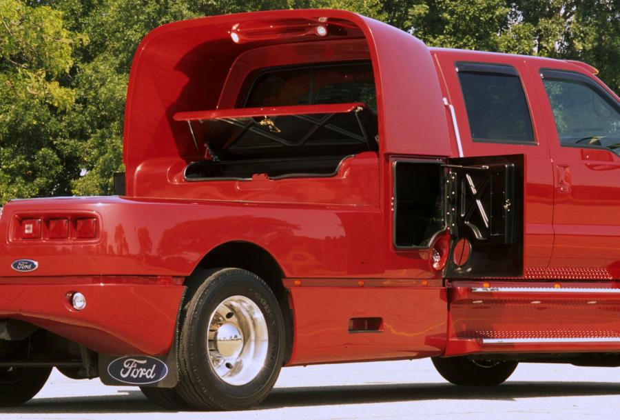  Ford F-650 2001 года  (фото 33 из 54)